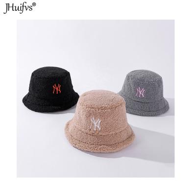 China 2020 COMMON Autumn And Winter Preferred Fashion Joker Alphabet Fisherman Hat Colorful Basin Hat For Women for sale