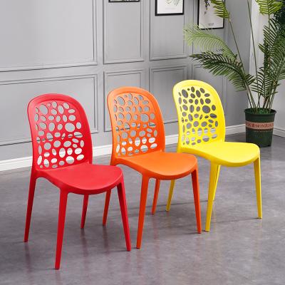 China - Modern Plastic Dining Chair Outdoor Stacking Cafe Dining Chair Modern Plastic Dining Chair for sale