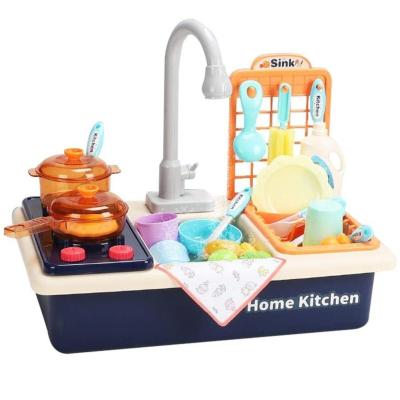 Cina Migliorare la saggezza dei bambini con il set di gioco del lavandino da cucina unisex inclusi giocattoli di taglio in plastica ABS in vendita