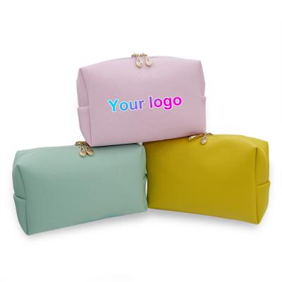 China Private label makeup bag 2020 fashion 50 pcs small logo bags custom cosmetics pink for makeup brush lip gloss for sale