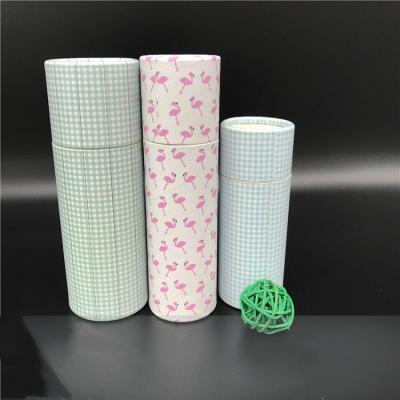 China Recyclable Custom Printed Round Lip Gloss Lip Gloss Lipstick Packaging Box Kraft Paper Tube Container for sale