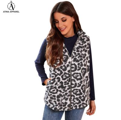 China Anti-wrinkle tops for girls and women T-shirt women leopard print fleece sleeveless coat and zipper pocket jacket for sale