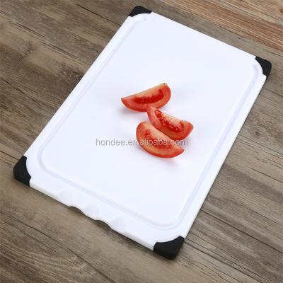 China Food Grade Viable Wholesale Plastic Kitchen Factory Non-Slip Vegetable Chopper Cutting Board for sale