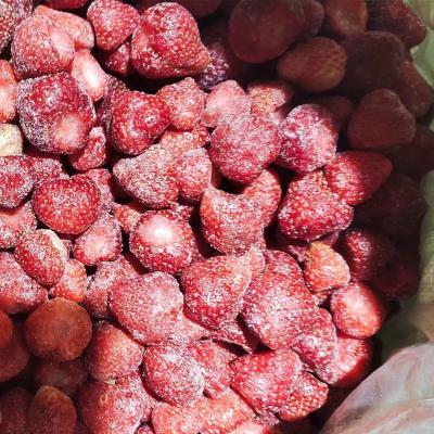 China Chinese Supply FROZEN Natural Frozen Strawberries Whole Spport Cooking Bulk Package For Sale for sale