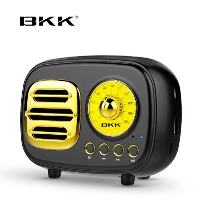 China Retro Digital Display FM Digital Radio Portable Radio With Bluetooth (J35A) for sale