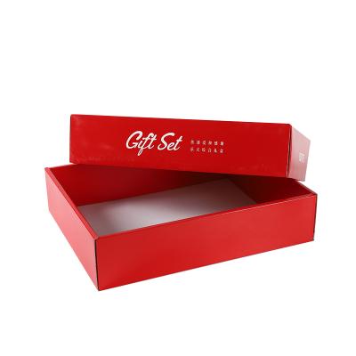 China Recyclable Custom Luxury Matt Red Rigid Cardboard Liquor Set Packaging Boxes Gift Boxes for sale