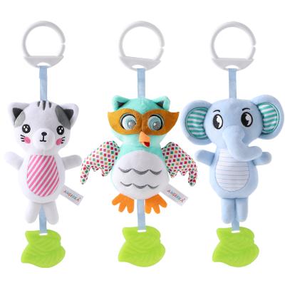 China 2022 Eco-Friendly Wholesale Soft Hanging Rattle Plush Educational Animal Bed Sensory Toy Animal Newborn Infant Baby Toys for sale