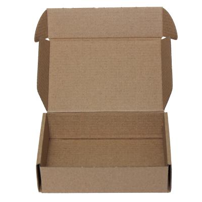 China Recycled Materials Small Wrinkled Kraft Shipping Tab Locking Literature Mailers For Work Home Packing for sale