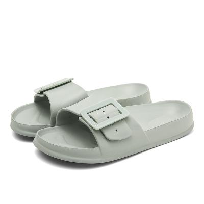 China Fashion trend 2021 Korean fashion single buckle boken springs to buckle slippers ladies one-to-one sandals and slippers for sale