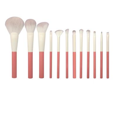 China Luxury Hottest Design Newest Design Smudge Brush Latest Beauty Wooden Handle Makeup Brushes for sale