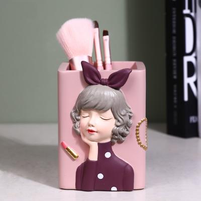 China Factory Direct Sales Durable Resin Cartoon Creative Pen Holder Girl Heart Desktop Decoration Ornaments Fashion Makeup Brush Storage Box for sale