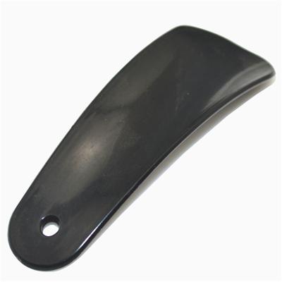 China PP Wholesale Giving Away Shoe Horn Plastic Back Shoe Aid Hotel Shoe Horn Customized Portable for sale