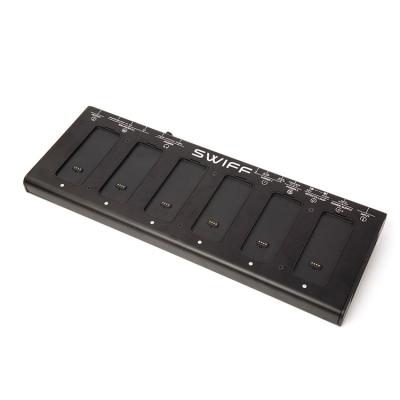 China Free Cable Aluminum Alloy Guitar Effect Pedalboard With OEM Pedal Board for sale