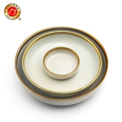 China A disposable set of matt deep gilt dishes for sale