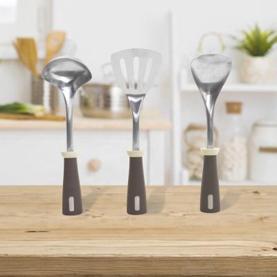 China Sustainable Stainless Steel 3-Pieces Kitchen Utensil Set Slotted Turner Soup Spoon Ladle Kitchenware With Plastic Handle for sale