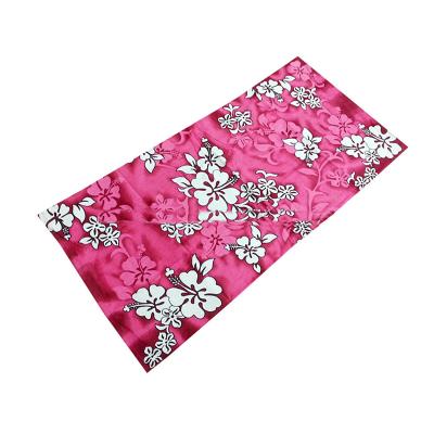 China Compressed 100% Cotton Hawaiian Rose Blue Purple Hibiscus Flowers Printed Beach Towel for sale