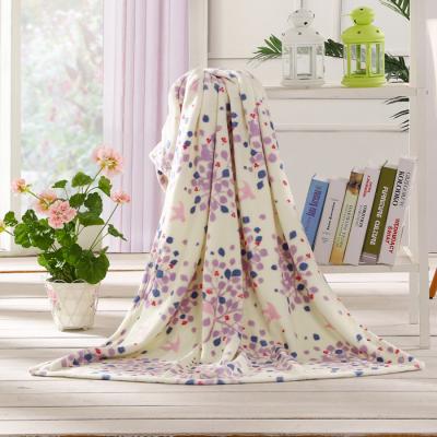 China Custom Flannel Jacquard Anti-pilling Blanket Wholesale Floral Fleece Blanket for sale