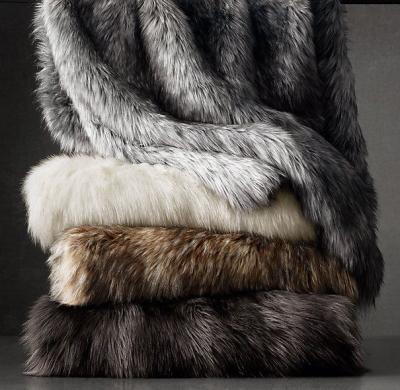 China Anti-pilling Super Soft Faux Fur Blanket 100% Polyester Fleece Shaggy Blanket for sale