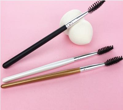 China Comfortable Cheap Synthetic Eyelash Hair Wooden Handle Eyebrow Makeup Brush for sale