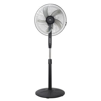 China Hotel Factory Wholesalers Professional Stand Type Home Use Charger Rotating Electric Fan for sale