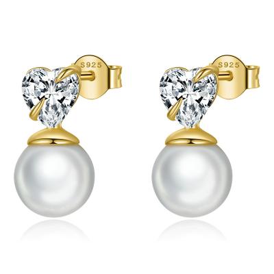 China FASHIONABLE New and Generous Elegant Amazon Silver Pearl Earrings s925 Gold Ear Studs Real Like Shell Pearl Earrings for sale