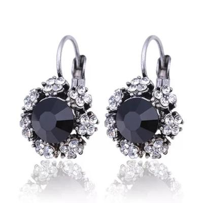 China Vintage Manufacturers Wholesale Bohemian Style Women Crystal Rhinestones Vintage Silver Drop Clip On Earrings for sale