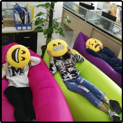 China 2016 hot sale Nylon Fabric Air-filled bean bag lamzac hangout with pockets for sale