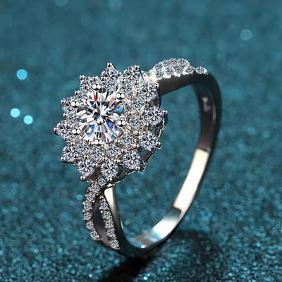 China CLASSIC Engagement Ring 925 Sterling Silver Stars Hold Moon Maker Directly Supplies Four Claw Wedding Ring 925 Silver Gem for sale