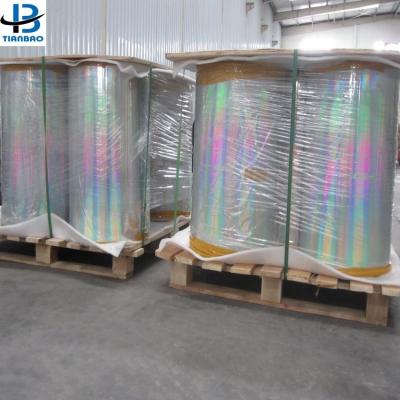 China Película de PVC de extrusión múltiple Película holográfica para la fabricación de películas aluminizadas con láser en venta