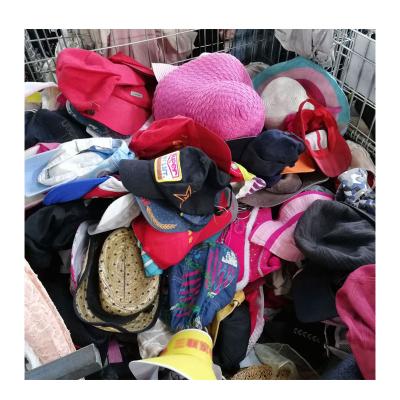 China Wholesale best quality fashionable used apparel men and women mix hat a category in bales second hand clothes used clothes hats for sale