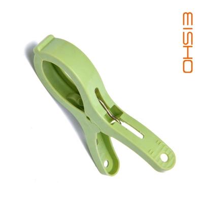 China Minimalist Eisho's Clothespins and Plastic Peg Soft Grip Clothes Pegs Laundry Cloth Plastic Peg Te koop