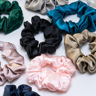 China Wholesale Silk Medium Size Solid Color Mulberry Scrunchies Hair Bands Width 19Momme Ring 3.5cm Elastic Hair Ties for sale