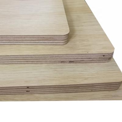 China Modern waterproof rotproof prevention wood sheet insect proof rust proof timber flooring plywood artificial furniture board for sale