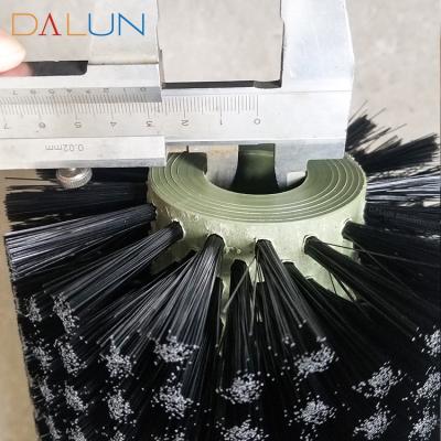 China Custom Nylon Bristle Solar Panel Cleaning Brush Cleaning Roller For Solar Power Station Cleaning for sale