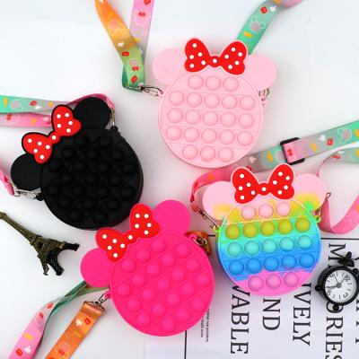 China Cute Waterproof Fashion Bow-knot Silicone Coin Clips Children Candy Colors Cain Little Girls Shoulder Messenger Bag for sale