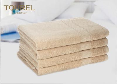 China Cotton Luxury Hotel Hand Towels And Washcloths Sets 28*28cm Light Yellow for sale