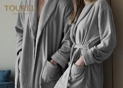 China Flannel Thick Fleece Hotel Quality Bathrobes Hooded Sleepwear for sale