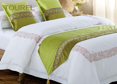 China Green Color Duvet Cover Quilt Hotel Style Bed Runners Custom for sale