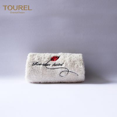 China Baumwollluxushotel-Tuch-Satz 100% mit personifiziertem Stickerei-Jacquardwebstuhl-Logo zu verkaufen