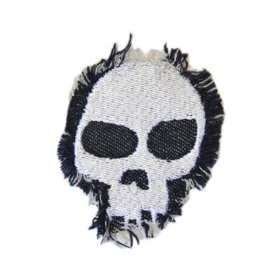 China 2021 Factory Sustainable Supply Fashionable Iron On Skull Patch With Charm For Clothing for sale