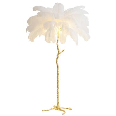 China Crystal Light Floor Feather Lamp Living Room Bedroom Bedside Ostrich Feather Ins Wind Table Lamp Nordic Luxury Top Luxury Nordic Bedside Lamp for sale