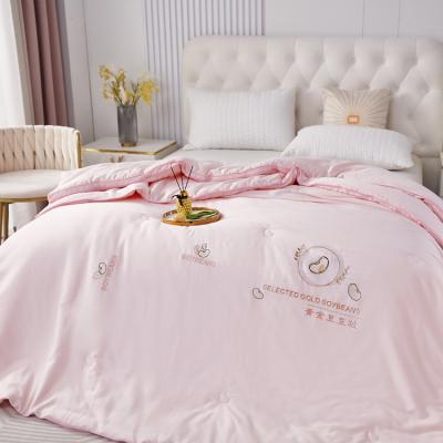 China Anti-Allergy Gold bean quilt Healthy and comfortable comforter sets bedding luxury comforter sets king size luxury bedding for sale