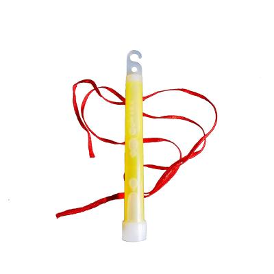 China Outdoor Events Waterproof 6 Inch Flashing Light Stick Glo Deep In Dark Party Stick With Hook For Poolside Party Emergency Camping Pack for sale