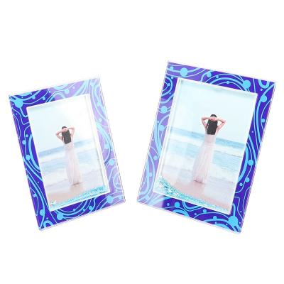 China Large Size Acrylic Glitter 5x7 Picture Frames Friends Family Snow Globe Photo Frame Gifts for sale