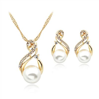 China TRENDY Fashion American Diamond Necklace Stainless Steel Gold Plated Wedding Pearl Jewelry Sets For Women for sale