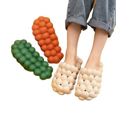 China High Quality Indoor Outdoor Funny Slippers Yezzy Four Seasons EVA Messgage Soft Bubble Sweat-absorbent Slippers Casual Personalized Unite for sale