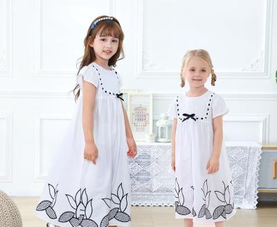 China New breathable girls cotton woven embroidery Japan and Korea version of the beautiful sleeve princess border word horn girl dress one long for sale