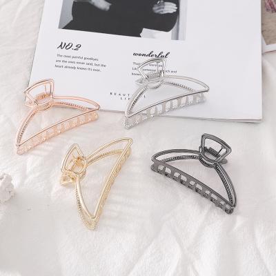 China New Fashionable Stylish Korean Version Texture Luxury Metal Hair Clip Out Cat Head Bath Hairpin Scratching Clip for sale