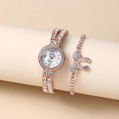 China Luxury Bling Hip Hop Ladies Rose Gold Diamond Gift Watch Auto Date Set Iced Out Watch And Bracelet Set Women for sale