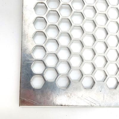 China Corrosion Resistance Stainless Steel 0.5mm Hole Diameter Perforated Metal Sheet for sale